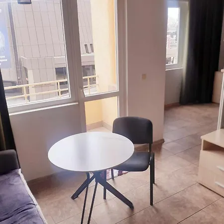 Varna Apartment דירה וארנה