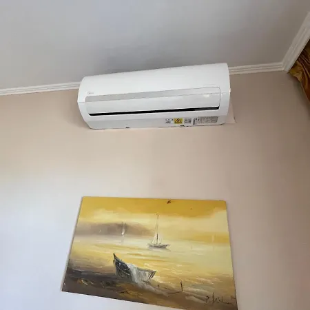 Varna Apartment Apartman *